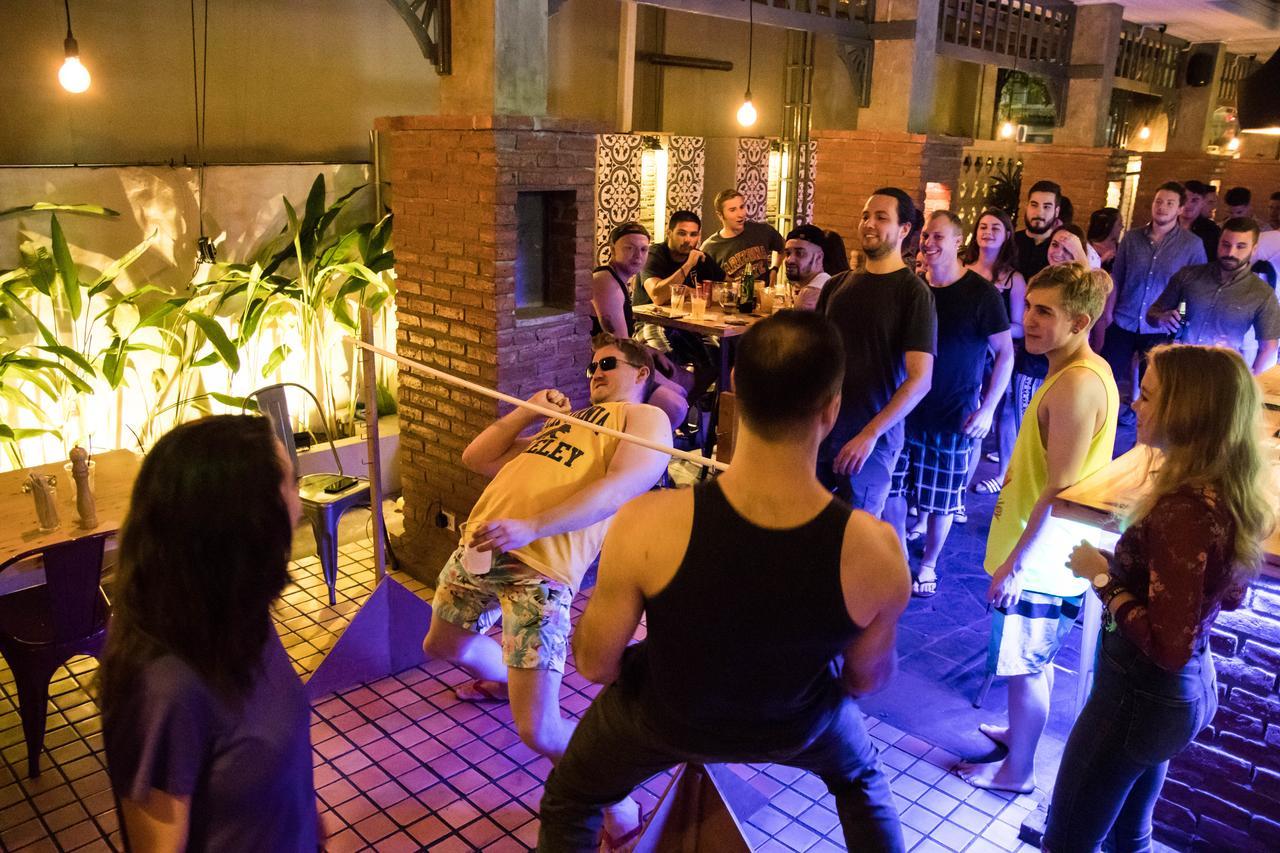 Mad Monkey Hostel Бангкок Екстер'єр фото