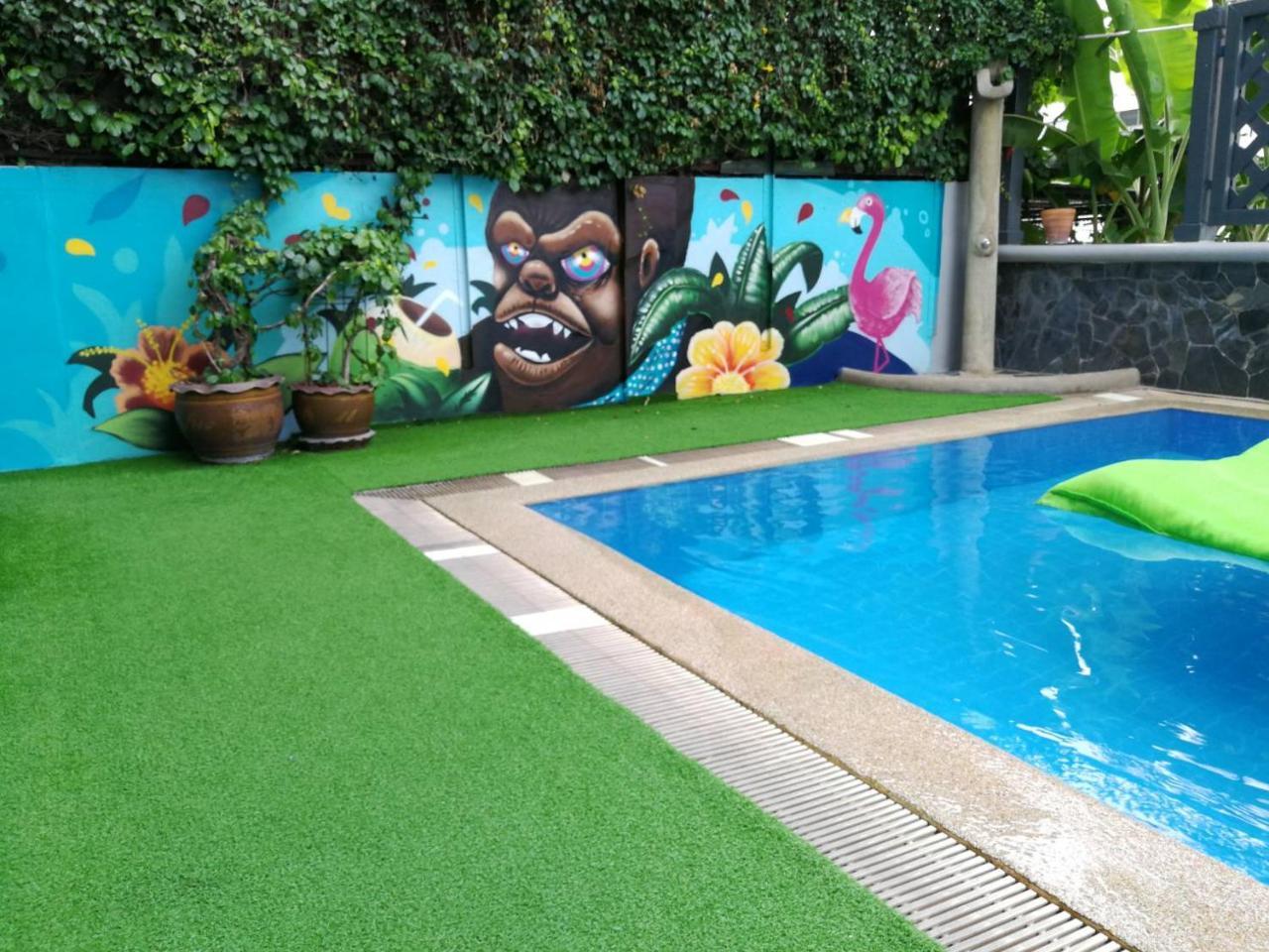 Mad Monkey Hostel Бангкок Екстер'єр фото