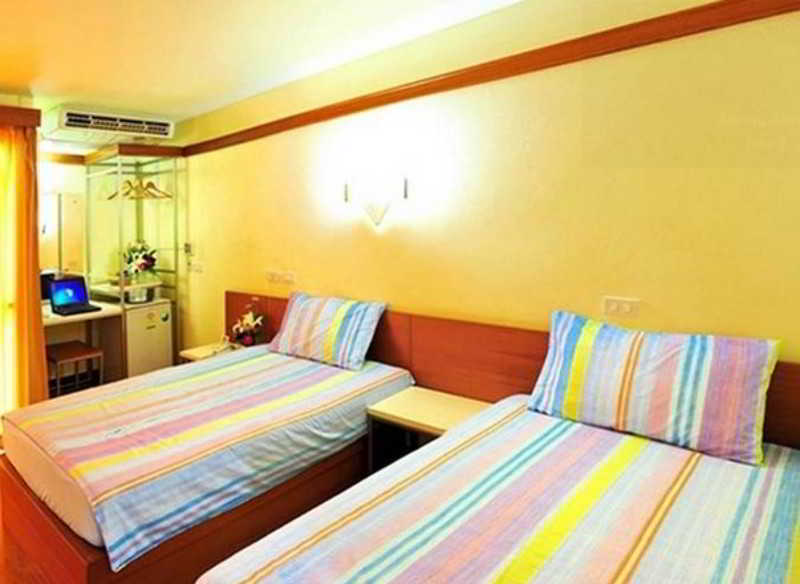 Mad Monkey Hostel Бангкок Екстер'єр фото
